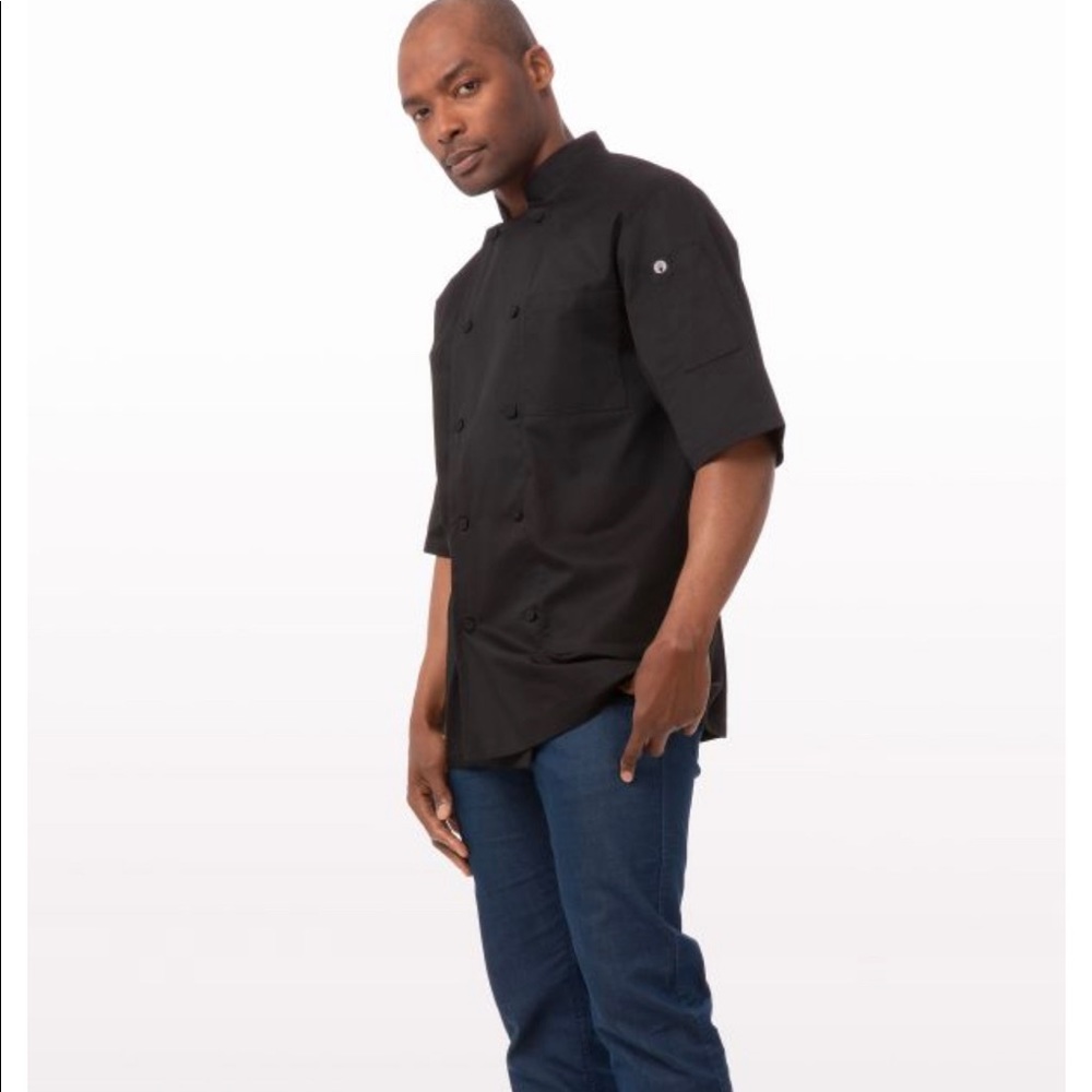 18. MONTREAL COOL VENT CHEF COAT